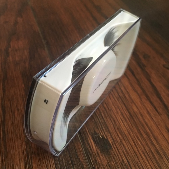 MAC 42 Lash - Picture 2 of 2